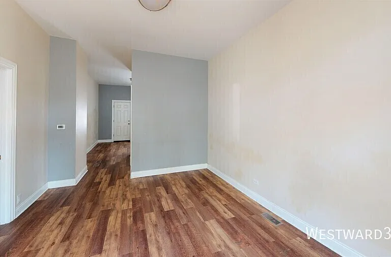 2733 N Wayne Ave #1 — Photo 23