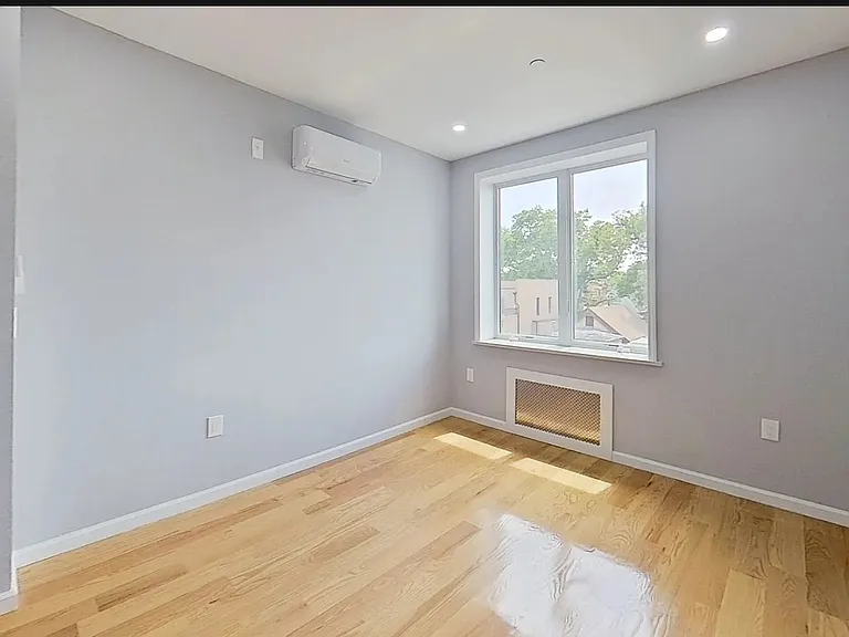 1616 68th St #2 — Photo 15