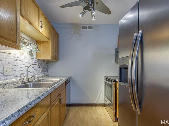 2nd image of 1464 Hawks Nest Ct #27