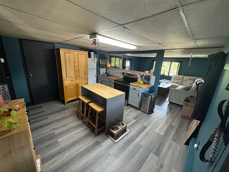 190 Crescent St #4 — Photo 1