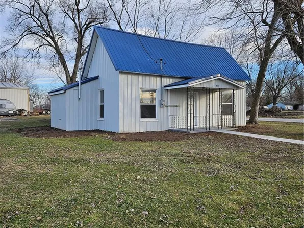 305 S Main St, Center, MO 63436