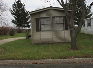 22 Cedar Ln #22N, Sandwich, IL 60548