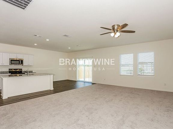 4th image of 2108 Harebell Dr