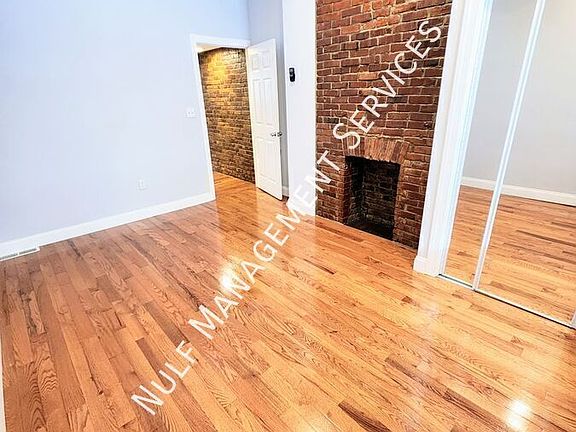 5th image of 323 37th St APT 1