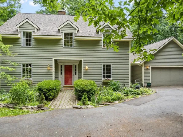 162 Mason Rd, Vestal, NY 13850