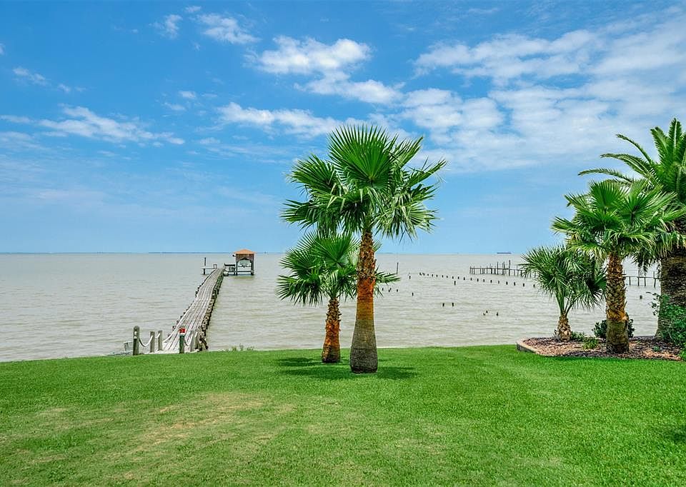1st image of 5121 W Bayshore Dr