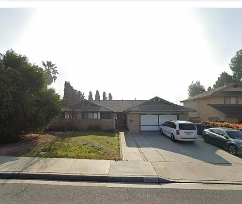 410 Maravilla Dr Photo 1