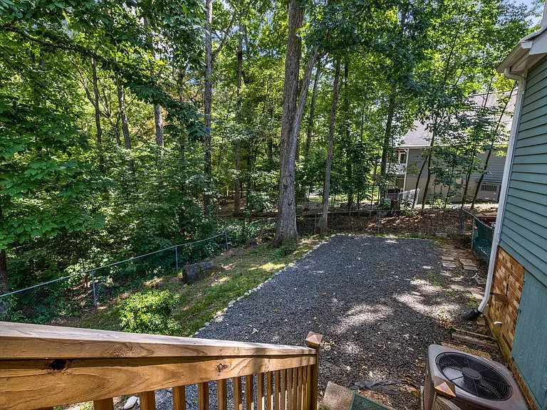 3804 Zenith Pl — Photo 30