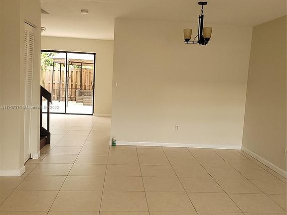 2nd image of 1171 NE 210th Ter #1171