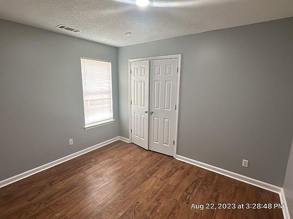 2nd image of 6913 Century Oaks Dr
