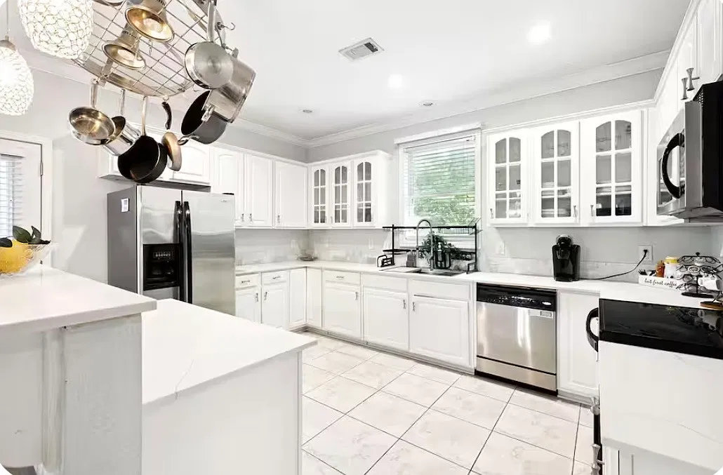 3 bed, 1688 sqft, $3,000 — Photo 3