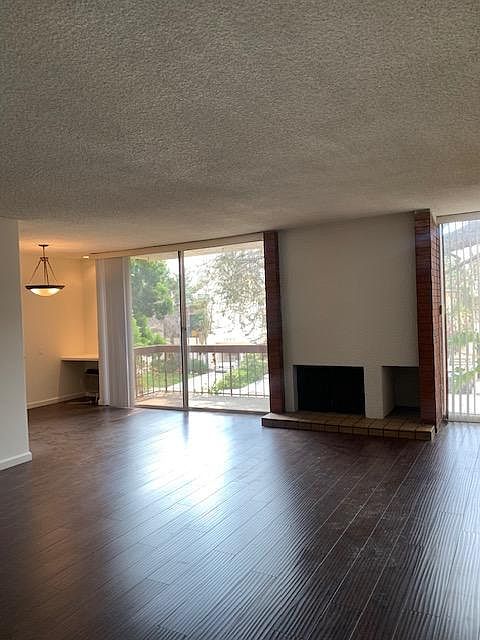 1st image of 1932 Overland Ave #209A