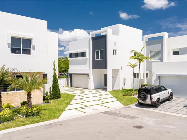 10381 NW 67th Ter, Doral, FL 33178