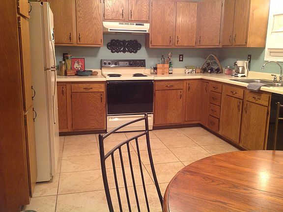 4th image of 1760 Eastlake Dr