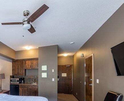 Kitchenette and Private Entrance