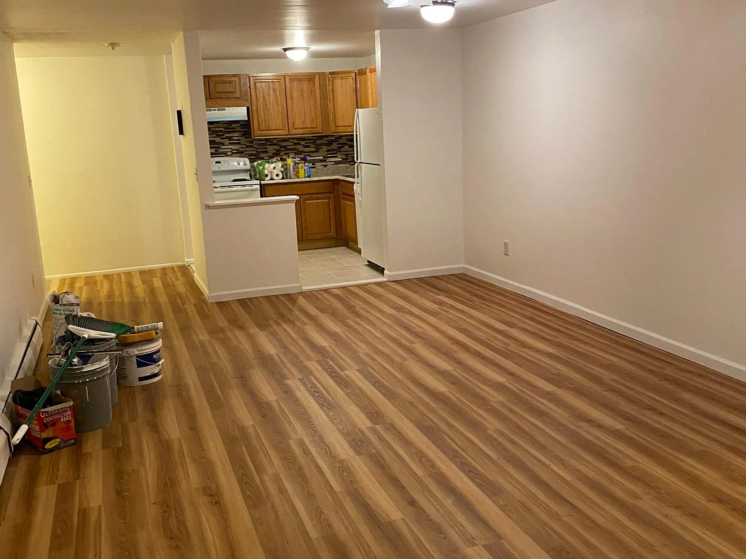 2 bed, 989 sqft, $2,000 — Photo 2
