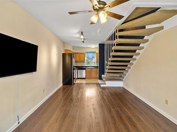 4th image of 301 Seattle St APT 11