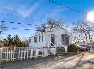 7 Oakhurst Ter, North Reading, MA 01864