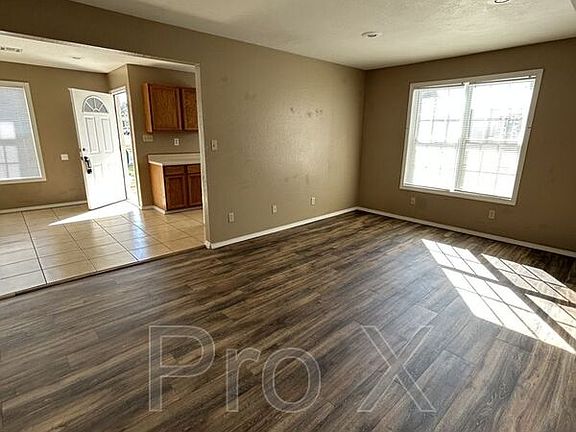3rd image of 713 E Monroe St APT A