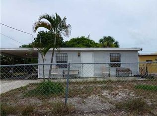 7880 Overlook Rd, Lake Worth, FL 33462