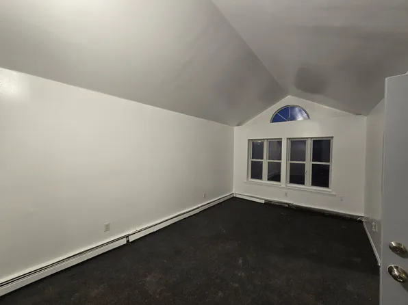 528 Beach 32nd Street image 1 of 10