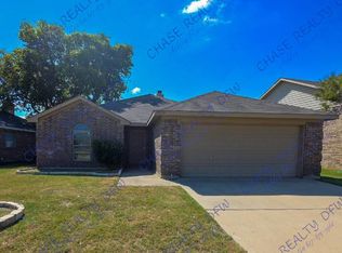 10929 Hawks Landing Rd, Haslet, TX 76052