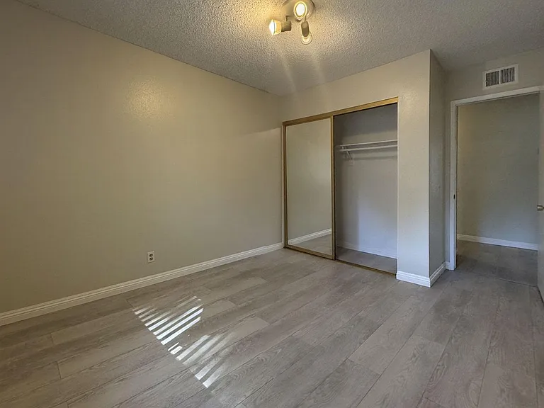 148 Carmody St — Photo 14