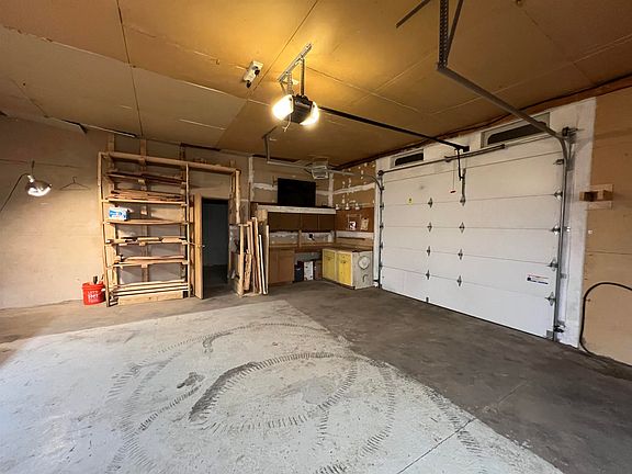 4th image of 3315 W Anderson Rd