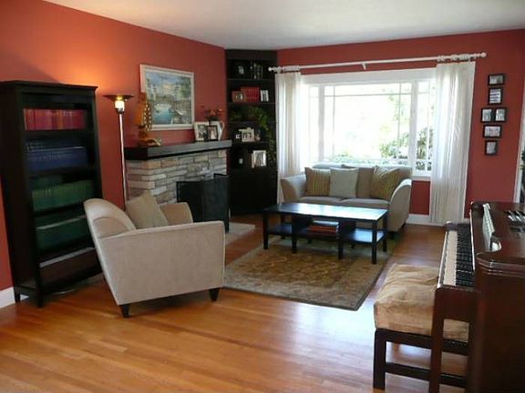 3rd image of 957 Woodland Ave