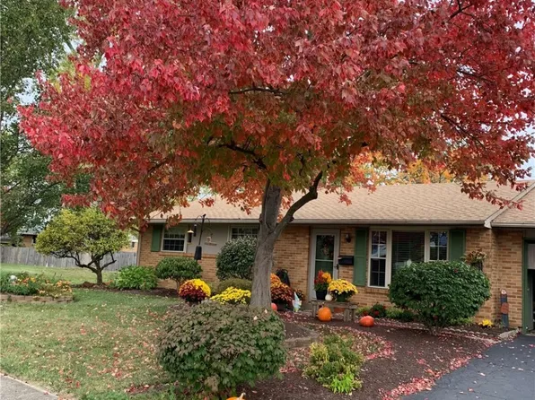 302 Doris Ct, Englewood, OH 45322