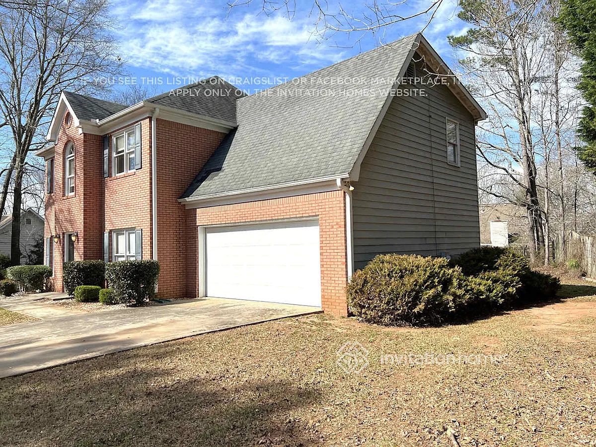 Building Photo - 120 Doubles Dr