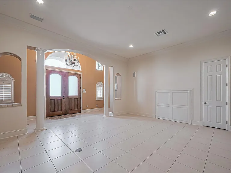 14010 Barnhart Blvd — Photo 10