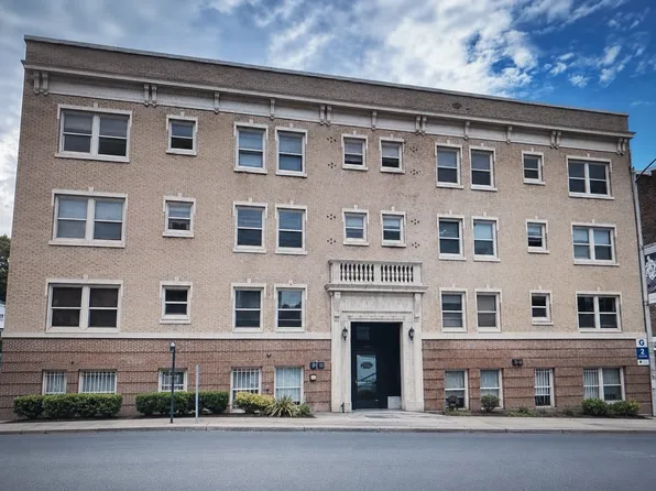 Campus Apartments