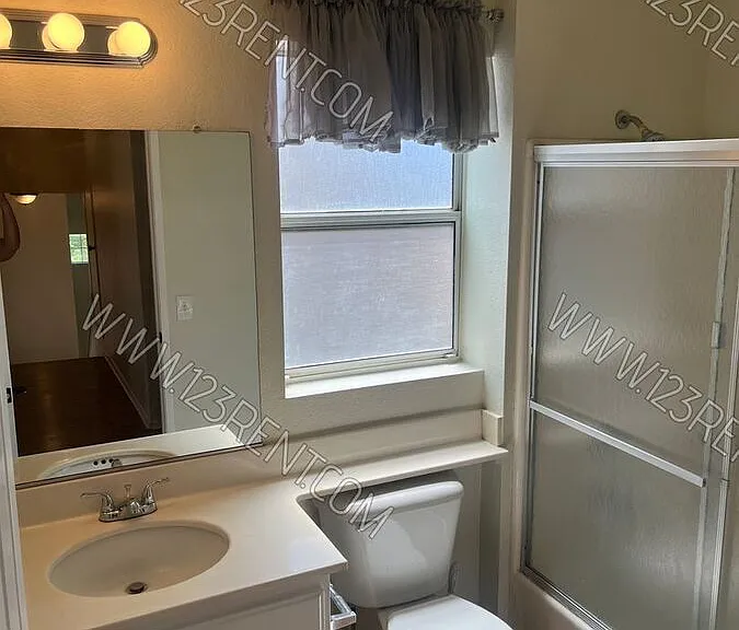 36453 Clearwood Ct — Photo 17