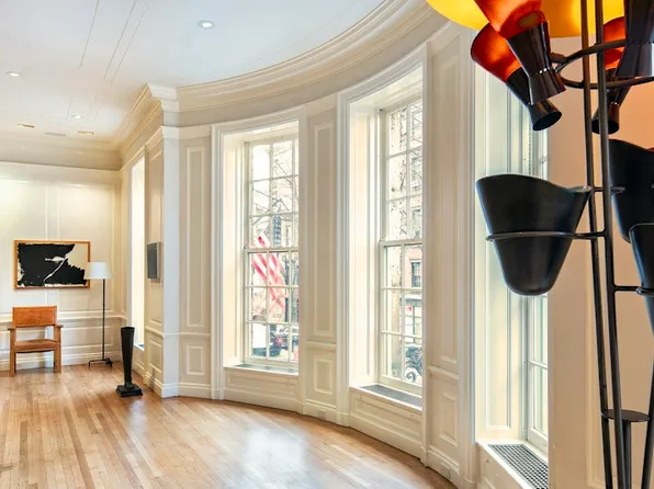 36 East 63rd Street image 15 of 38