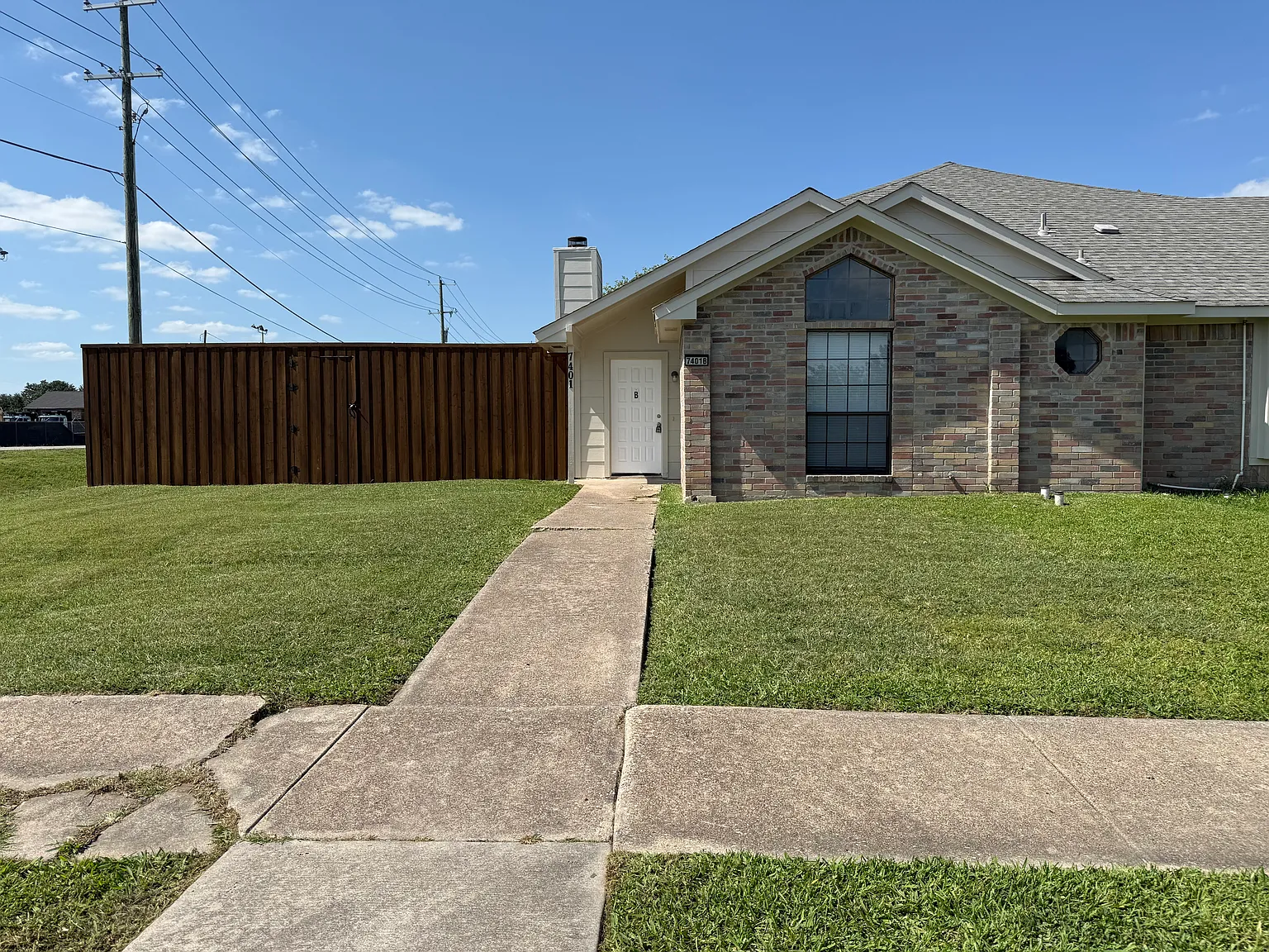 3 bed, 1500 sqft, $2,150 — Photo 1