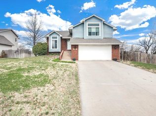 2567 N Button Bush Cir, Derby, KS 67037