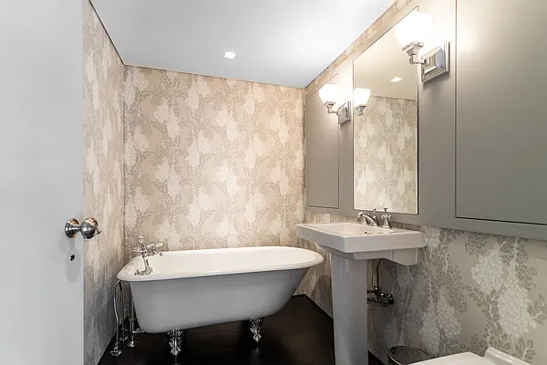 Rented by Compass | media 2