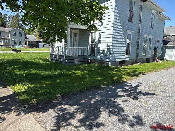 3rd image of 26 West Ave