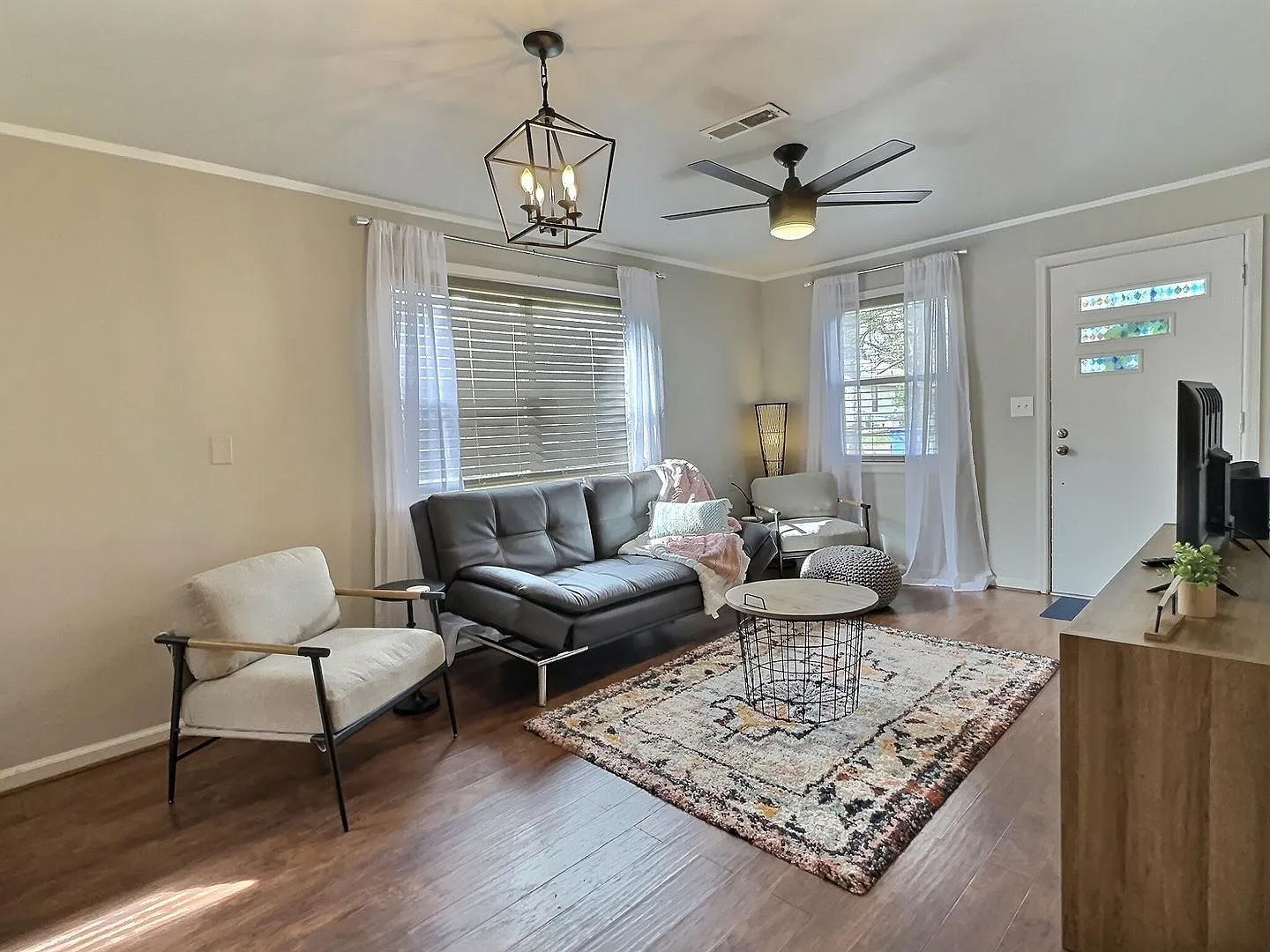 Duplex down town prattville — Photo 2