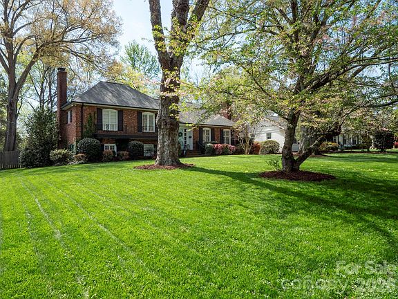 2nd image of 1419 Cavendish Ct