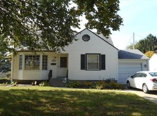 2645 S Van Dyke Pl, West Allis, WI 53219