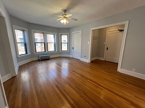 3rd image of 2121 Ridge Ave #2121-23-2I