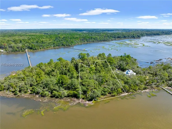 108 Island Way, Seabrook, SC 29940