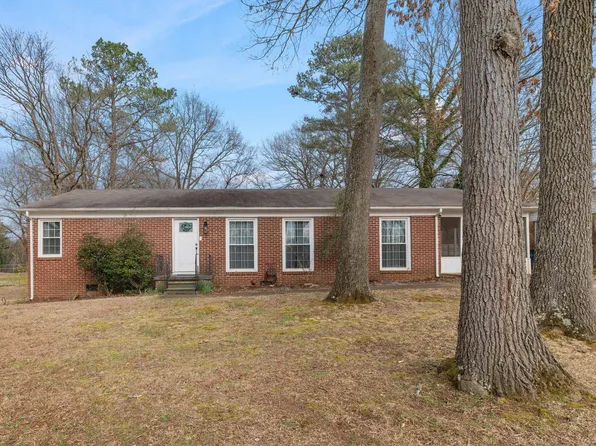 2332 McBurney Dr, Florence, AL 35630