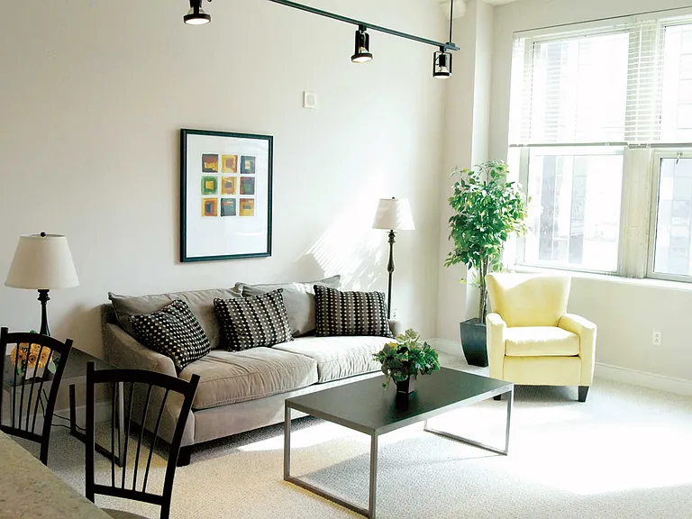 The Lofts at 1835 Arch — Photo 33