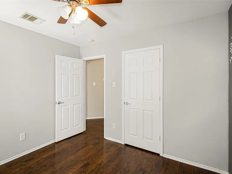 605 Chestnut Ct — Photo 16