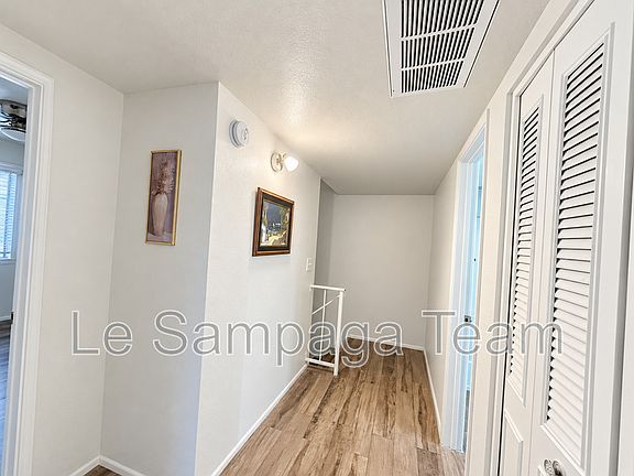 5th image of 5934 N 48th Ln