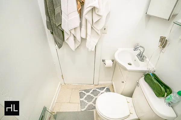 Rented by Highline Residential | media 20