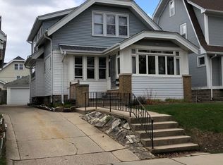 2003 N 59th St, Milwaukee, WI 53208